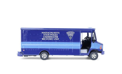2019 Step Van - Massachusetts State Police 1:64 - Greenlight 33260C Discontinued by manufacturer — final inventory.