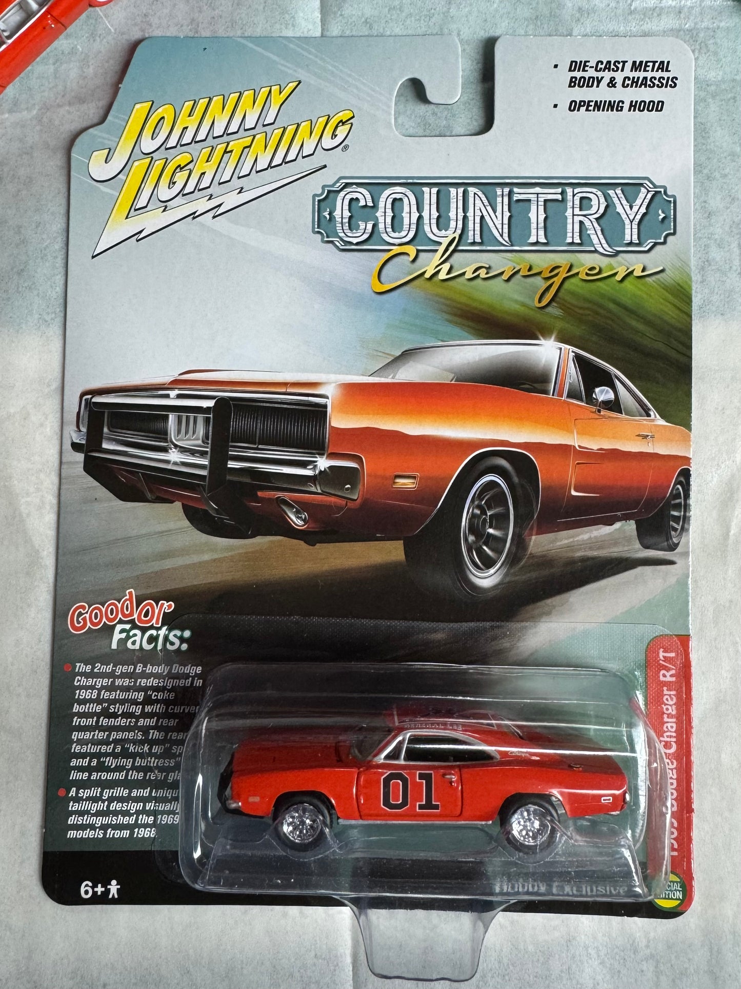 1/64 GENERAL LEE Johnny Lightning (New England Dukes Exclusive)
