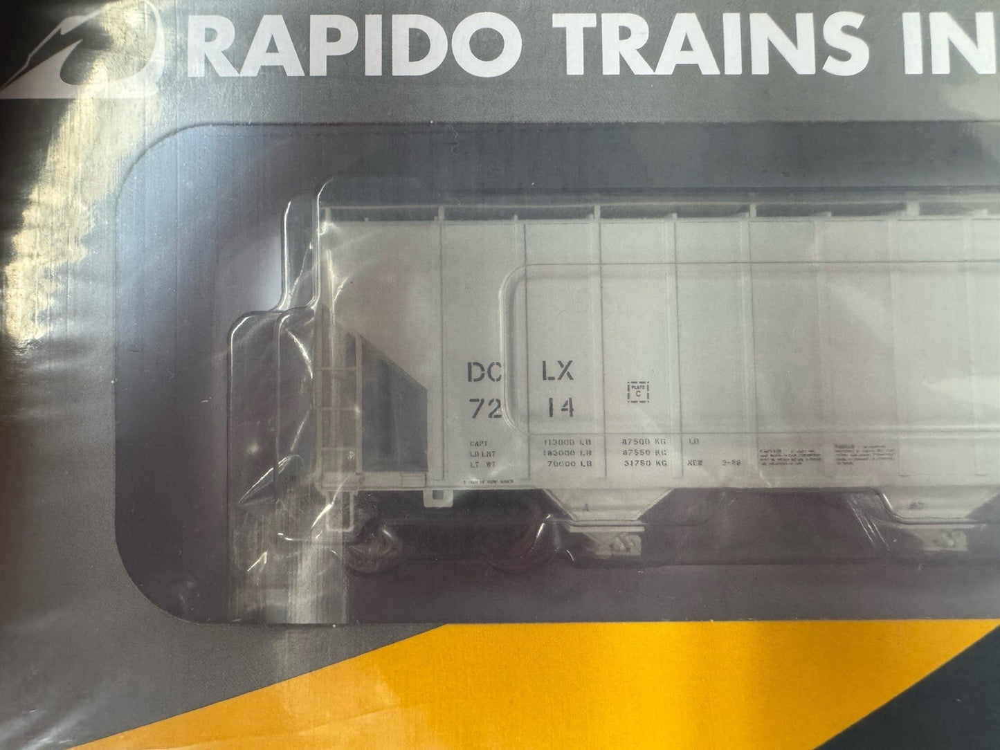 Rapido 157008A HO Scale DCLX DOW Procor 5820 Covered Hoppers Single Car 7204