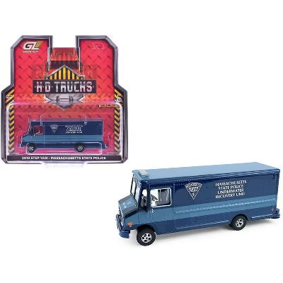 2019 Step Van - Massachusetts State Police 1:64 - Greenlight 33260C Discontinued by manufacturer — final inventory.