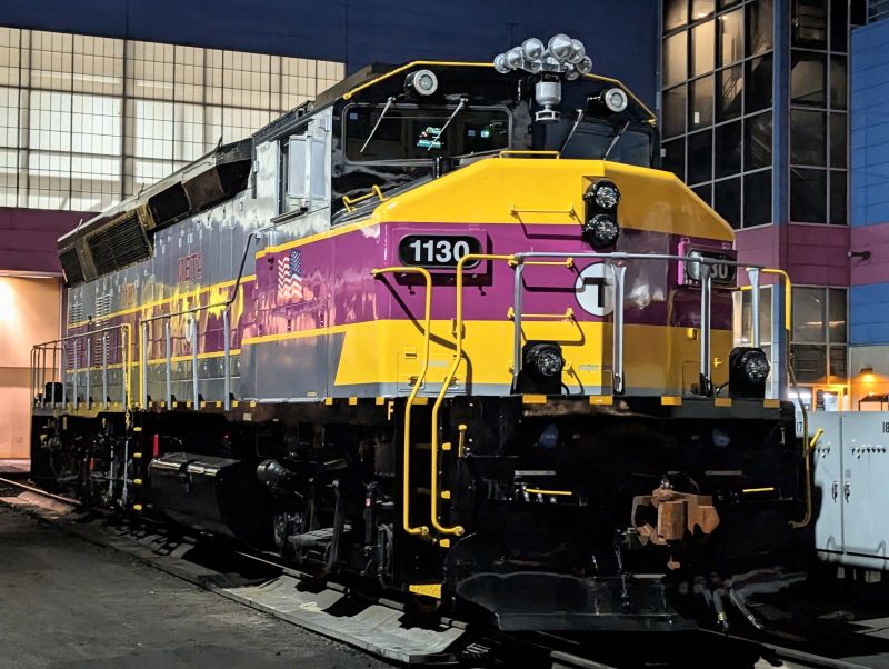 HO Scale MBTA GP40MC-2W Resin Cab