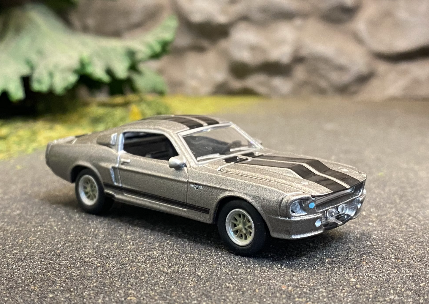 1:64 "Eleanor" - Aangepaste Ford Mustang uit 1967 - Weg in zestig seconden (2000)