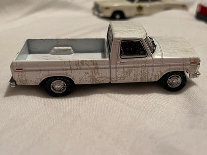1:64 1973 Ford F-100 White Weathered (Hobby Exclusive) PREORDER Aug
