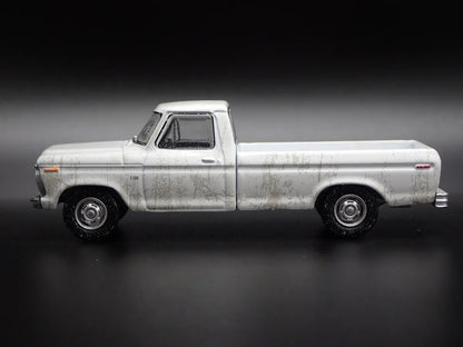 1:64 1973 Ford F-100 White Weathered (Hobby Exclusive) PREORDER Aug